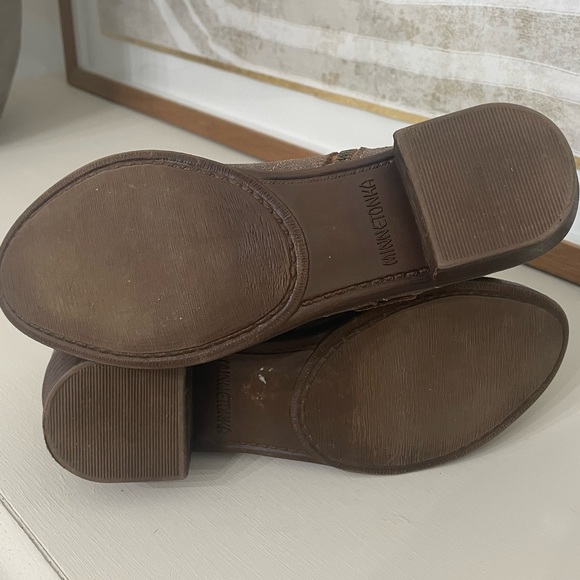 Minnetonka "Brenna" Bootie/Boots Brown Leather Womens 7 - Picture 11 of 13